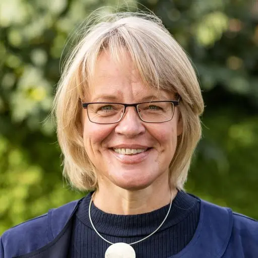 Portrait der Dekanatskantorin Anja Martine