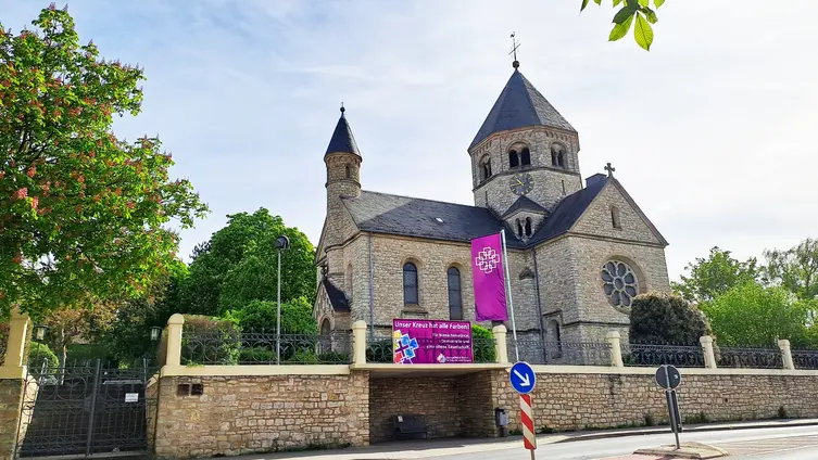 Banner - Unser Kreuz hat alle Farben 3