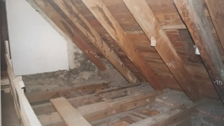 Die Texte und Fotos beruhen auf der "Besonderen Lernleistung - Geschichtsrezeption im digitalen Zeitalter: histocaching" als neue Form der Vergangenheitsbegegnung am Beispiel der Braubacher Barbarakirche." von Tobias Metz.