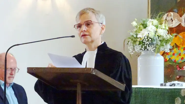 Festlicher Gottesdienst zur Verabschiedung von Pfarrer Andreas Leipold - Dekanin Birgit Schlegel