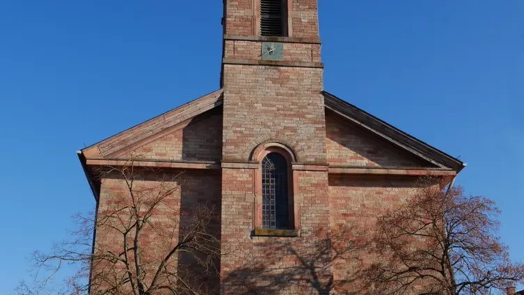 Bild der Kirche in Sickenhofen