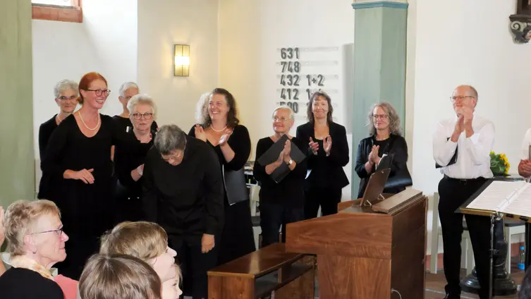 Applaus für Gerlinde Fricke (Orgel)