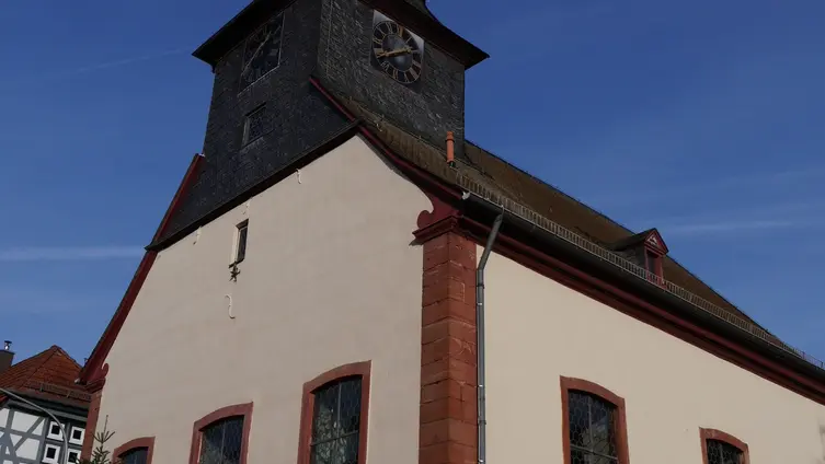 Bild der Kirche in Harreshausen