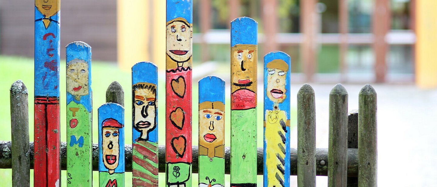 Garten mit Spielgeräten