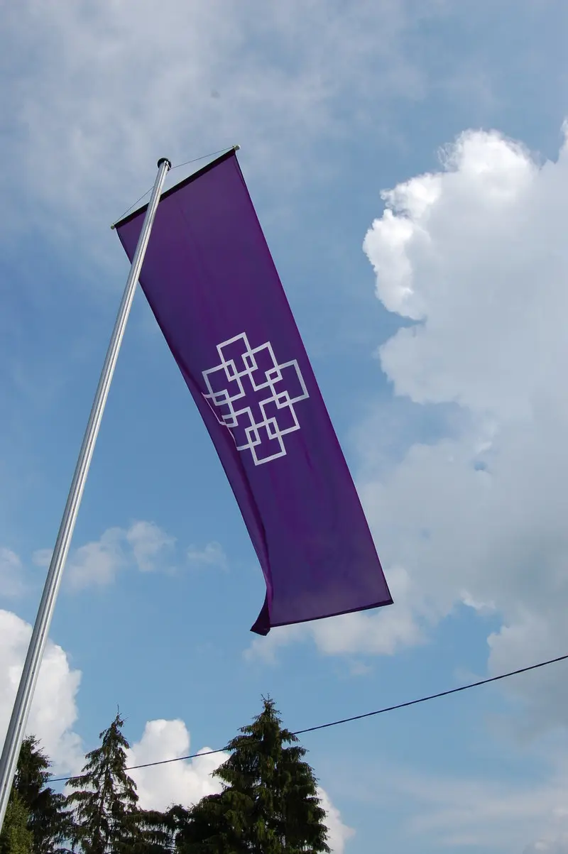 EKHN Fahne weht im Wind EKHN Fahne weht im Wind