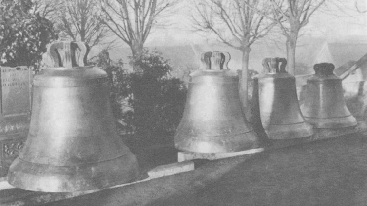 Neue Glocken für die evangelische Kirche Ober-Ramstadt 1948