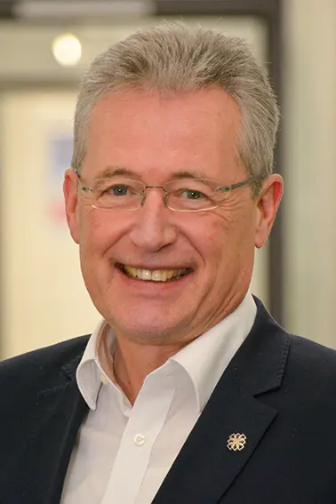 Dr. Michael Vollmer
