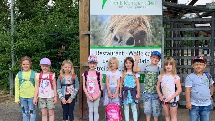 Bilder vom Ausflug der Maxikinder in den Tierpark Bell und der anschließend Abschlussfeier in der KiTa!