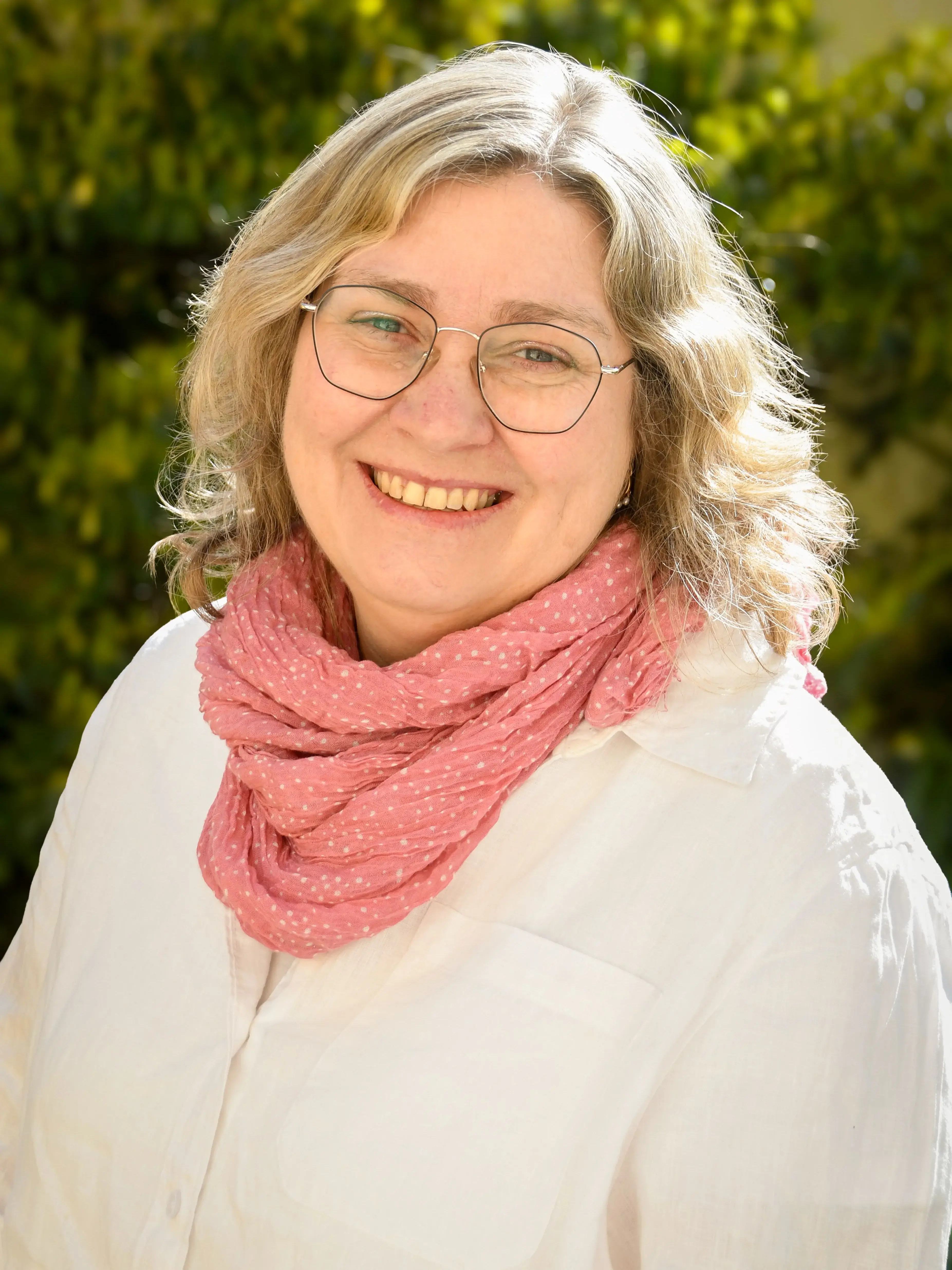 Portait von Gemeindepädagogin Renate Feick