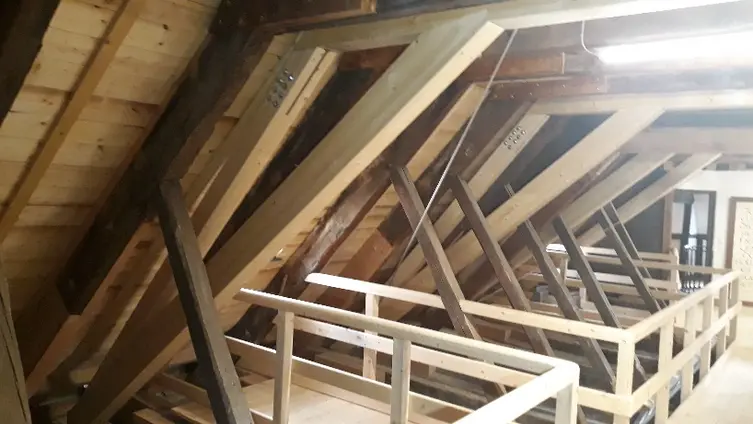 Die Texte und Fotos beruhen auf der "Besonderen Lernleistung - Geschichtsrezeption im digitalen Zeitalter: histocaching" als neue Form der Vergangenheitsbegegnung am Beispiel der Braubacher Barbarakirche." von Tobias Metz.