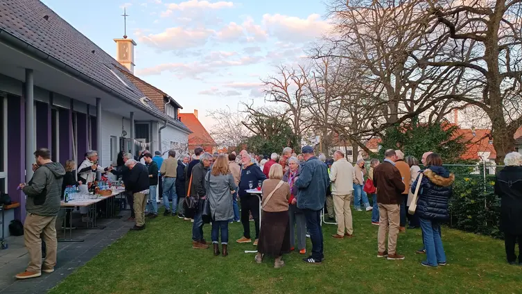 Menschengruppe beim Konzert GAUCK Duo am 22.03.2026