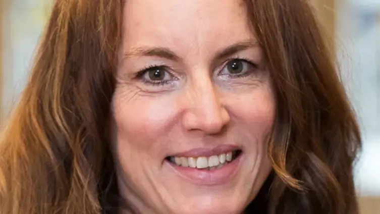 Sandra Schroth