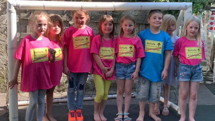 Bilder vom Ausflug der Maxikinder in den Tierpark Bell und der anschließend Abschlussfeier in der KiTa!