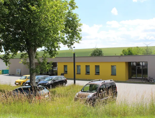 Ein neu gebauter Kindergarten in Offenheim