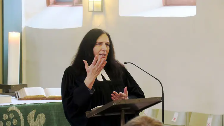 Gottesdienst mit der Vorstellung von Pfarrerin Beate Schwenk