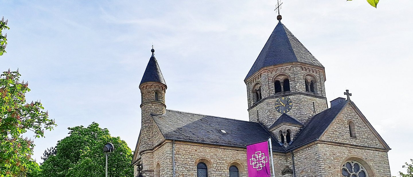 Banner - Unser Kreuz hat alle Farben 3