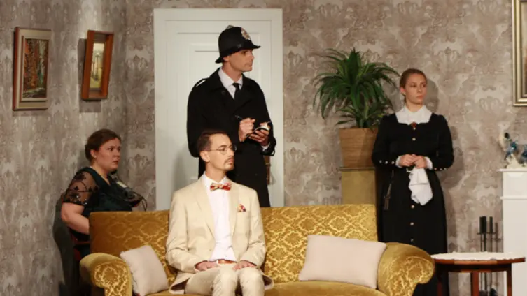 Monsieur Poirot und der schwarze Kaffee 2024