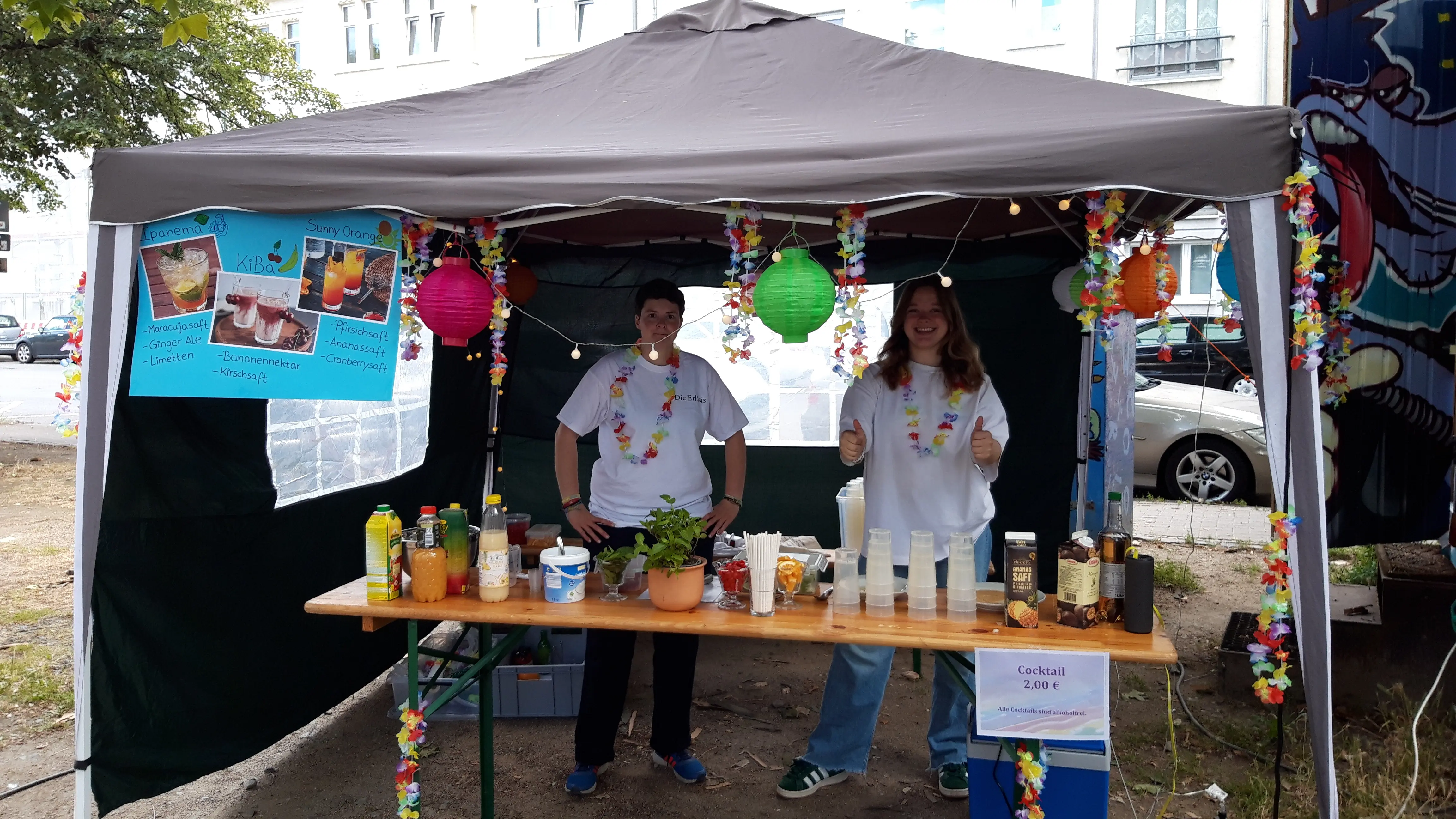 Cocktailstand mit zwei Personen