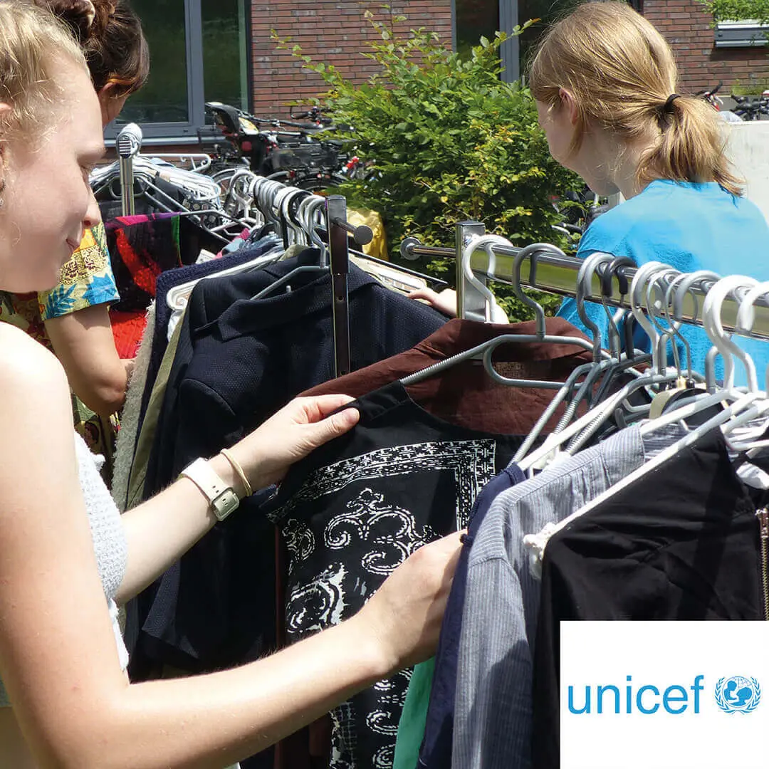 Kleidertausch, Secondhand, Studierende, Garten