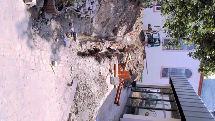 Außenbereich vor Club- und Jugendraum