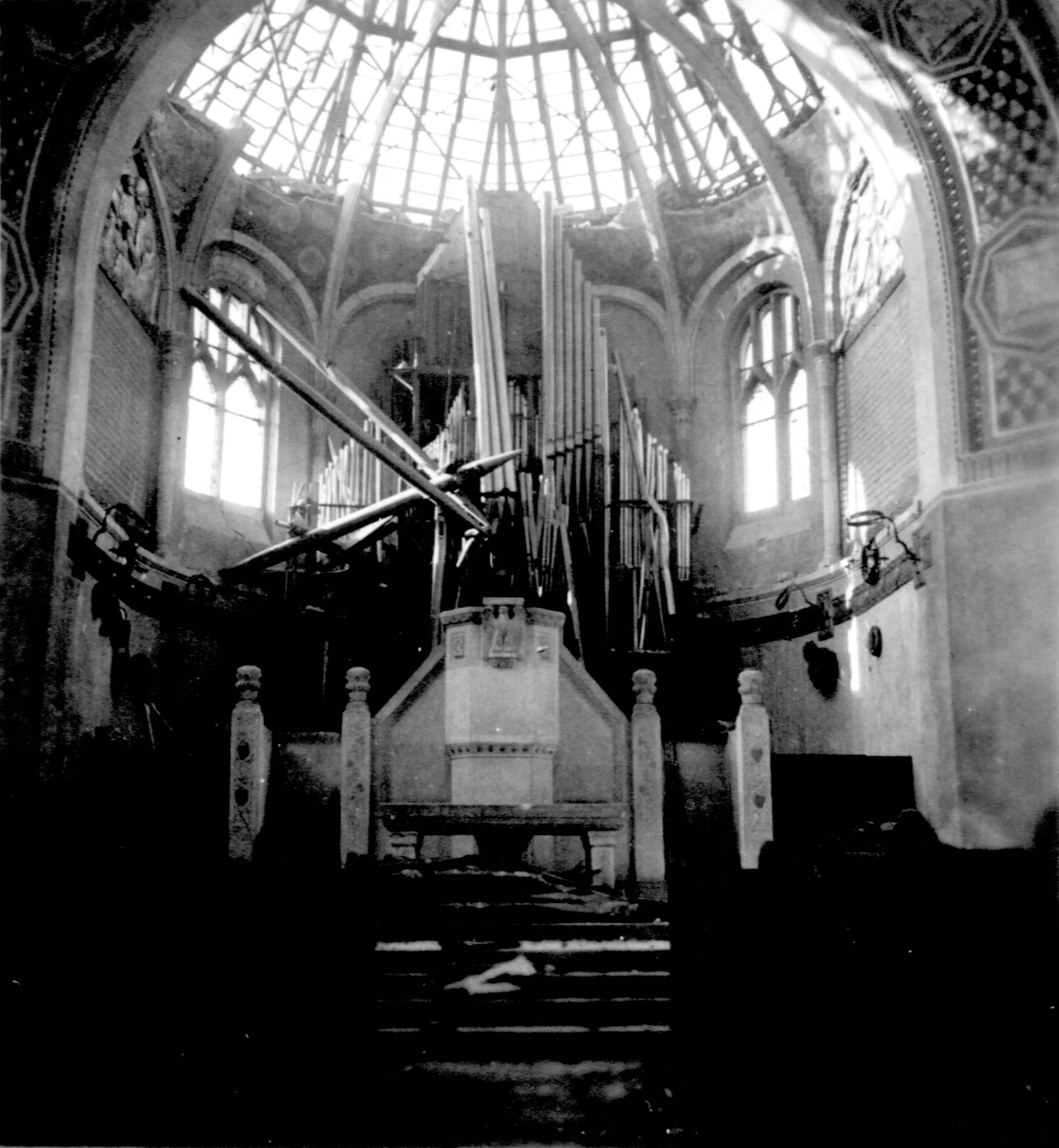 Eingestürzter Chorraum der Pauluskirche