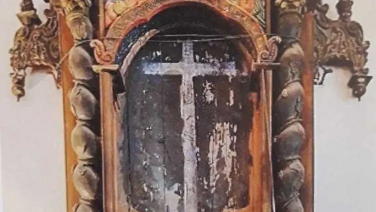 Die Texte und Fotos beruhen auf der "Besonderen Lernleistung - Geschichtsrezeption im digitalen Zeitalter: histocaching" als neue Form der Vergangenheitsbegegnung am Beispiel der Braubacher Barbarakirche." von Tobias Metz.