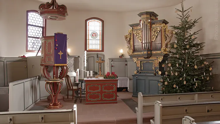 Knauth-Orgel von 1623/24 in der historischen Fachwerkkirche Worfelden von 1696