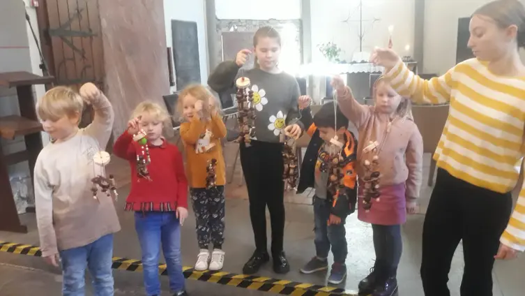 Fotos von den Aktivitäten des Kindergottesdienstes!