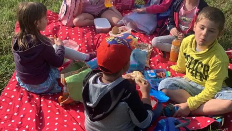 Bilder vom Ausflug der Maxikinder in den Tierpark Bell und der anschließend Abschlussfeier in der KiTa!