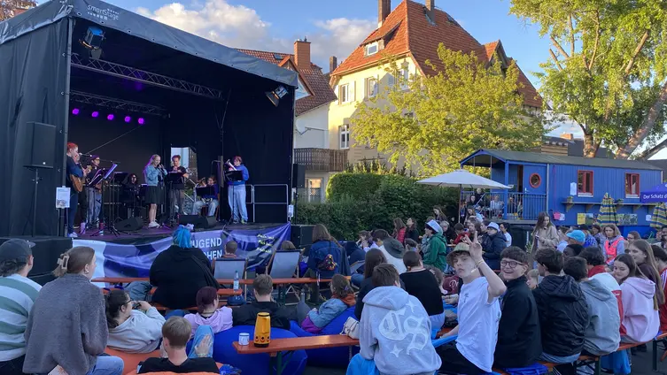 Bühnenprogramm Freitag "Se Bänd"