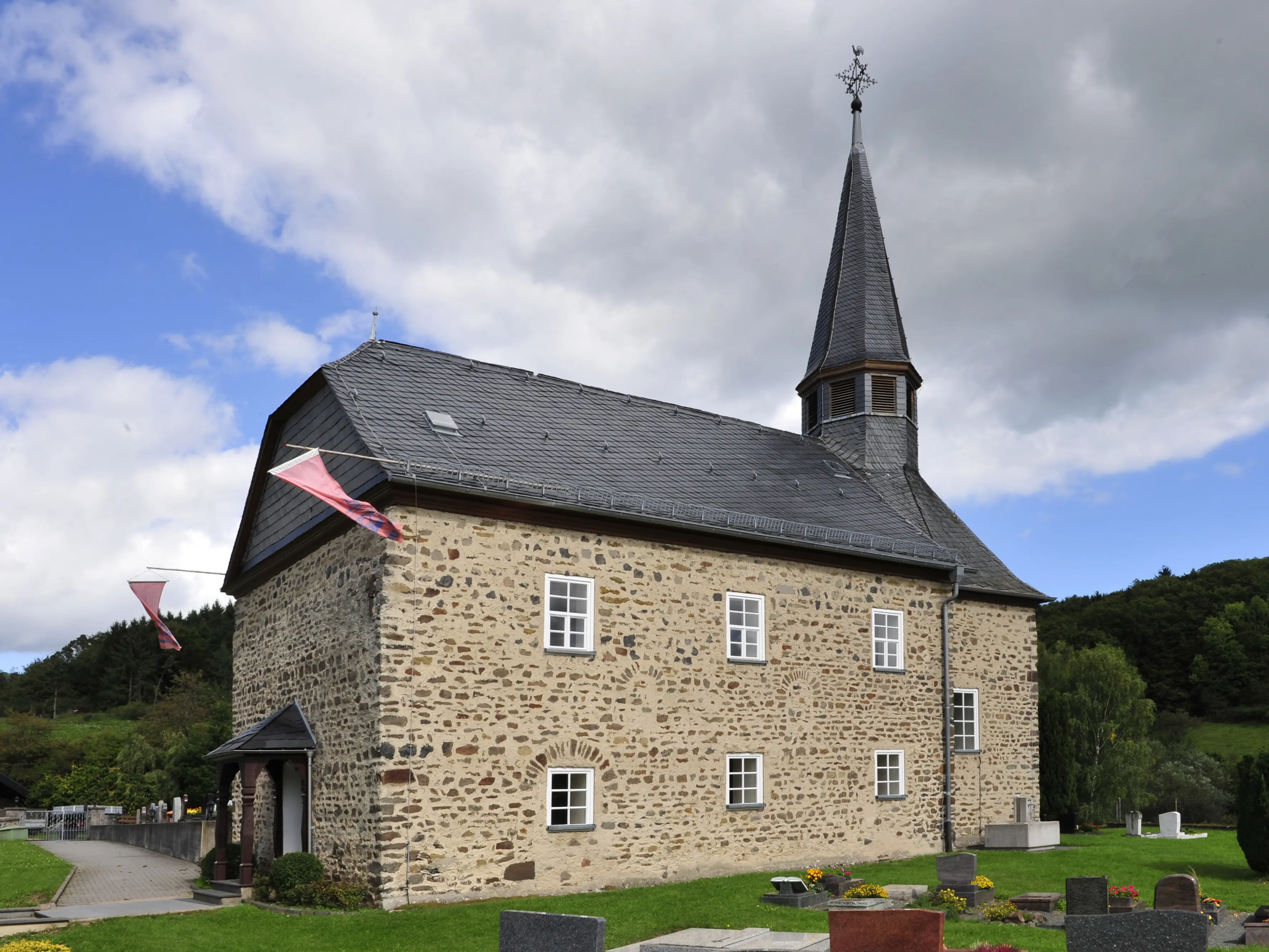 Ev. Nikolauskirche Obershausen
