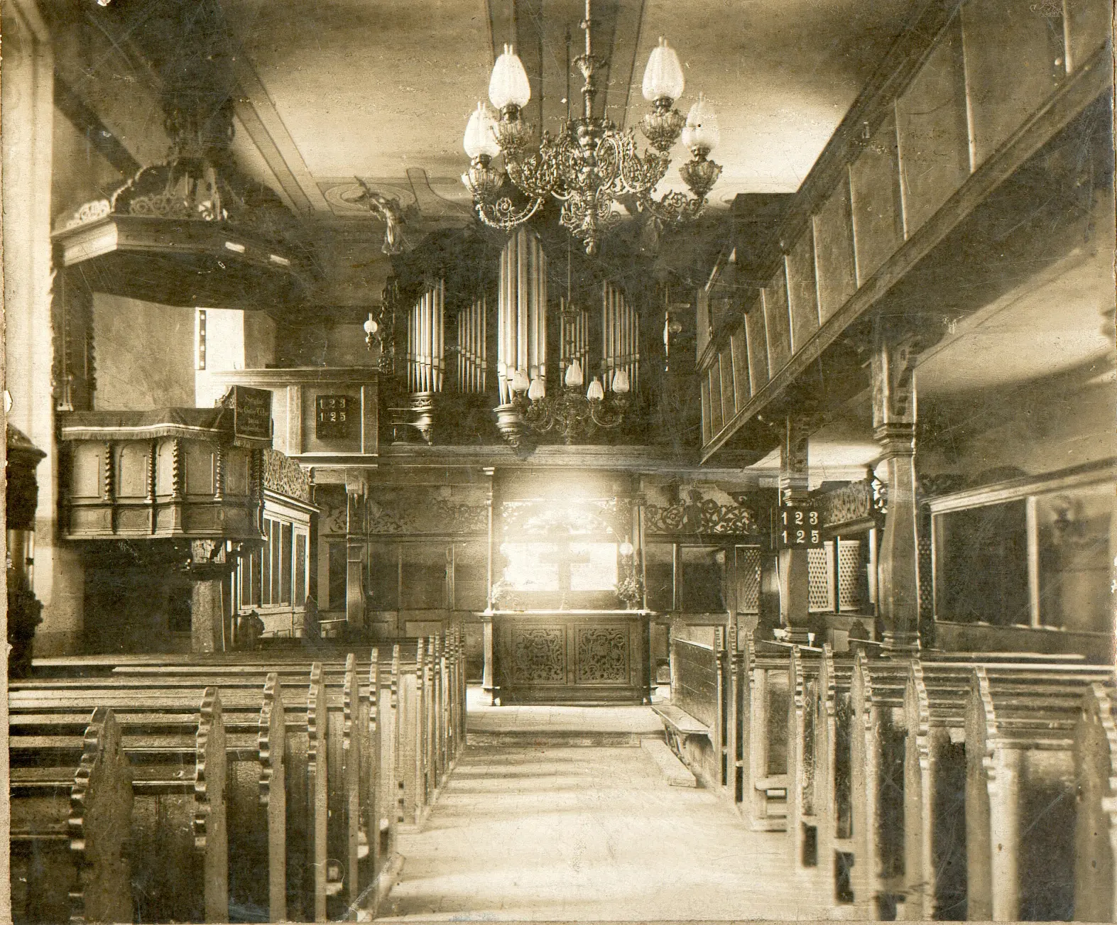 Burgkirche um 1900