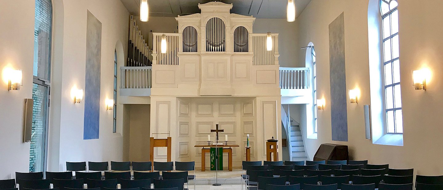 Innenansicht der Ev. Kirche in Hausen