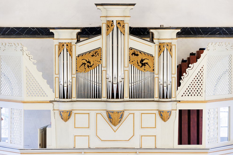 Orgel in der ev. Kirche Emmerichenhain