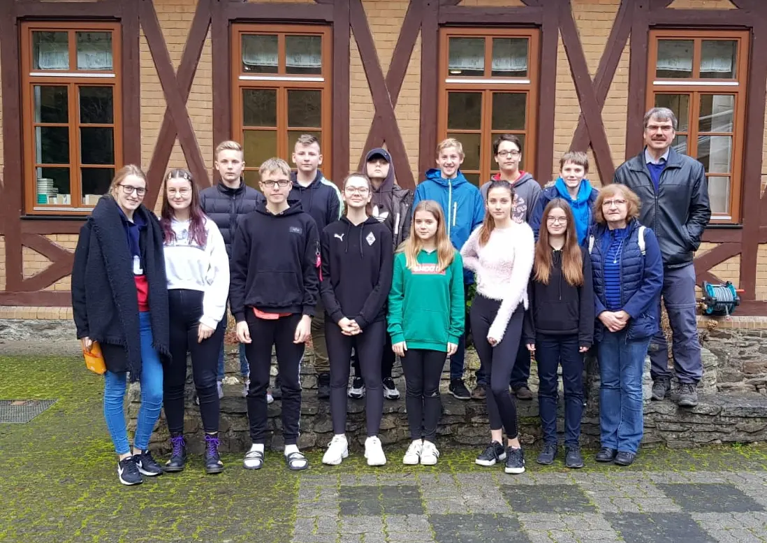 Das Foto zeigt den Konfirmandenjahrgang 2019 / 2020.