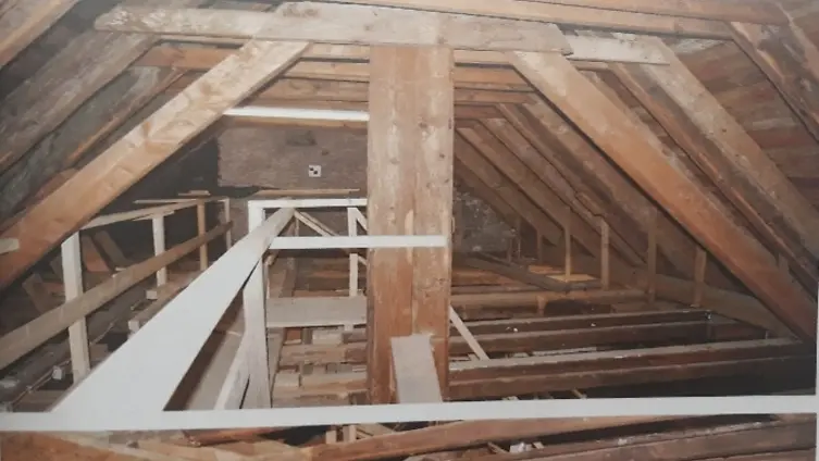 Die Texte und Fotos beruhen auf der "Besonderen Lernleistung - Geschichtsrezeption im digitalen Zeitalter: histocaching" als neue Form der Vergangenheitsbegegnung am Beispiel der Braubacher Barbarakirche." von Tobias Metz.