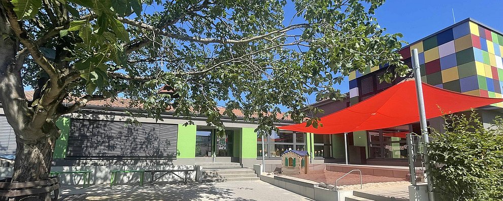 Außenansicht der evangelischen Kindertagesstätte Friedrichsdorf