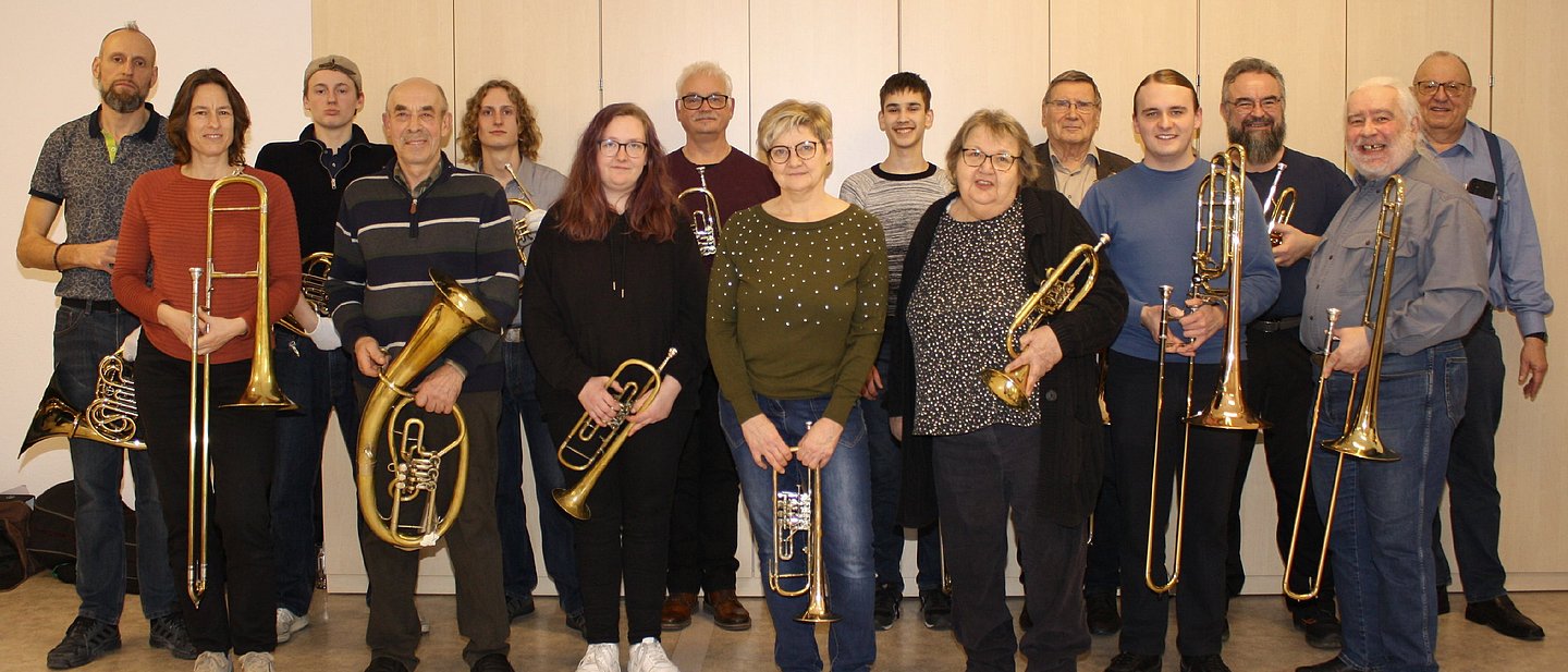 Gruppe mit Posaunenbläsern aus Worms Pffifligheim