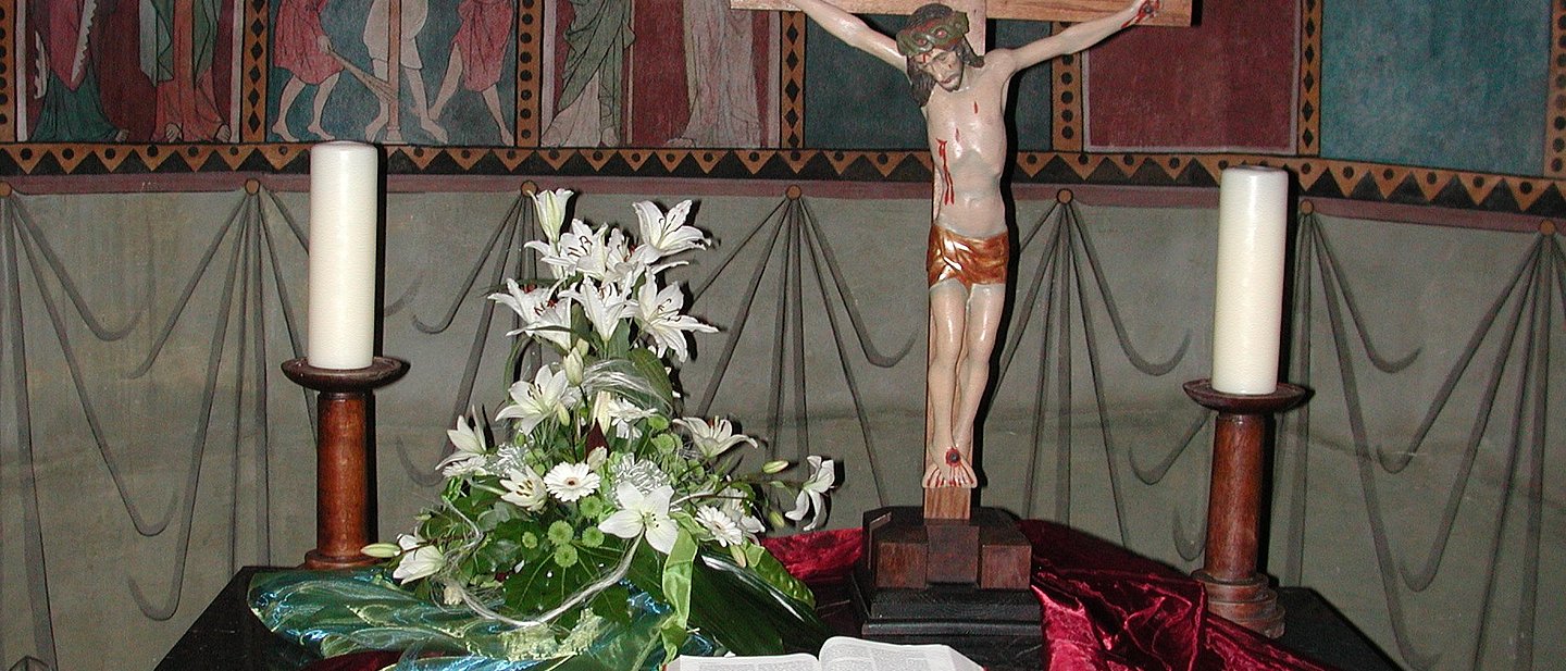 Geschmückter Altar St. Kastorkirche, Dausenau, Altar
