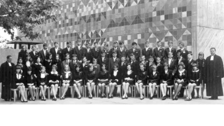 1968