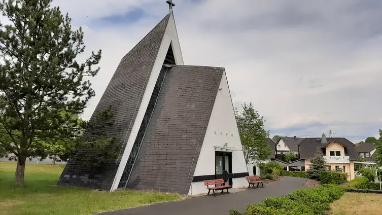 Auferstehungskirche Waldhausen Außenansicht