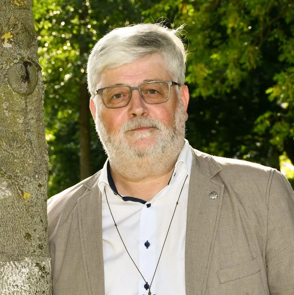 Pfarrer Jürgen Schweitzer Pfarrer Jürgen Schweitzer