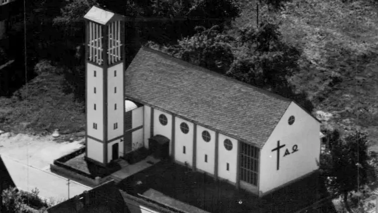 Luftbild Kirche Traisa