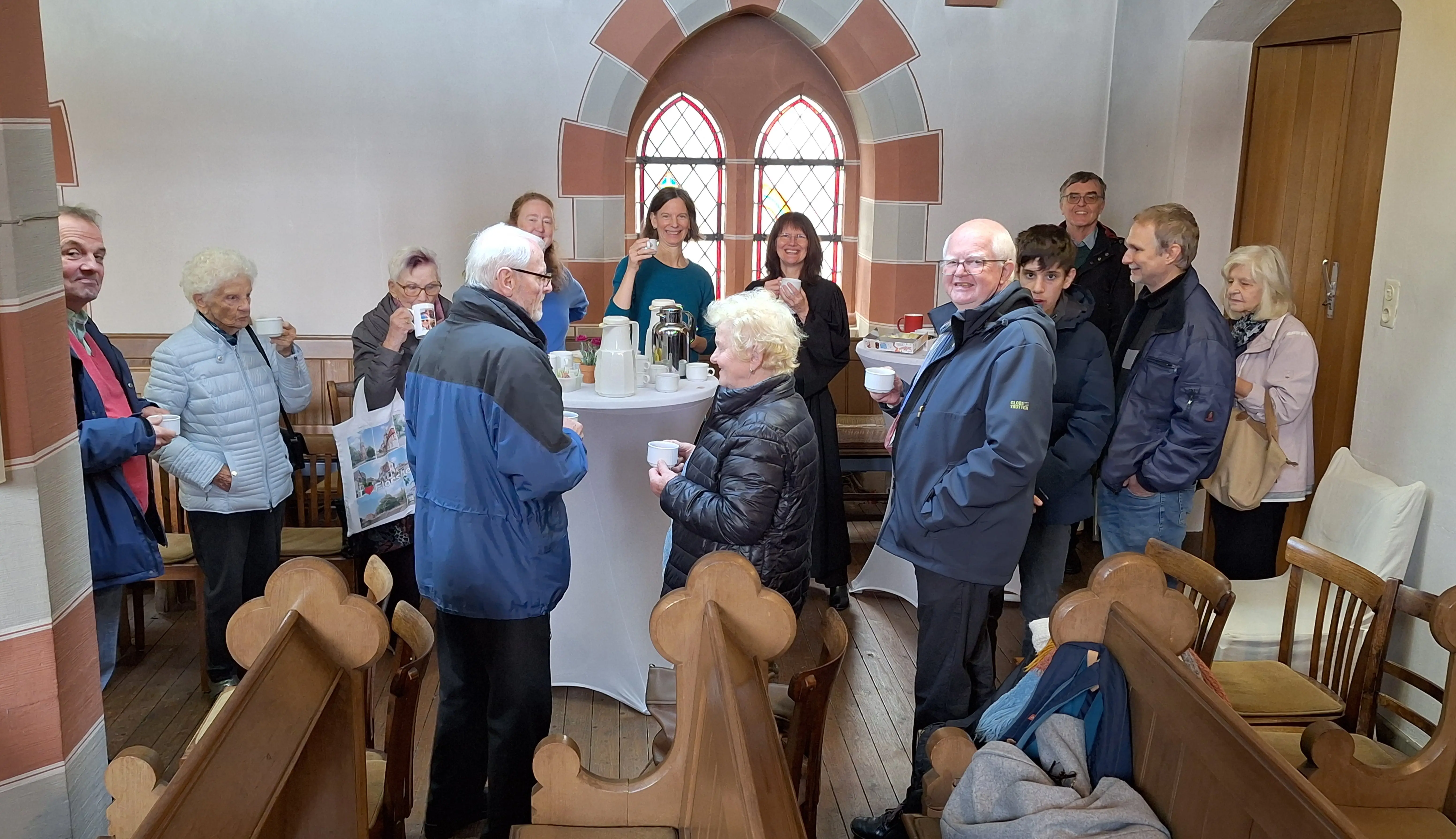 Ein fröhliches Beisammensein im Kirchcafé. Oktober 2025