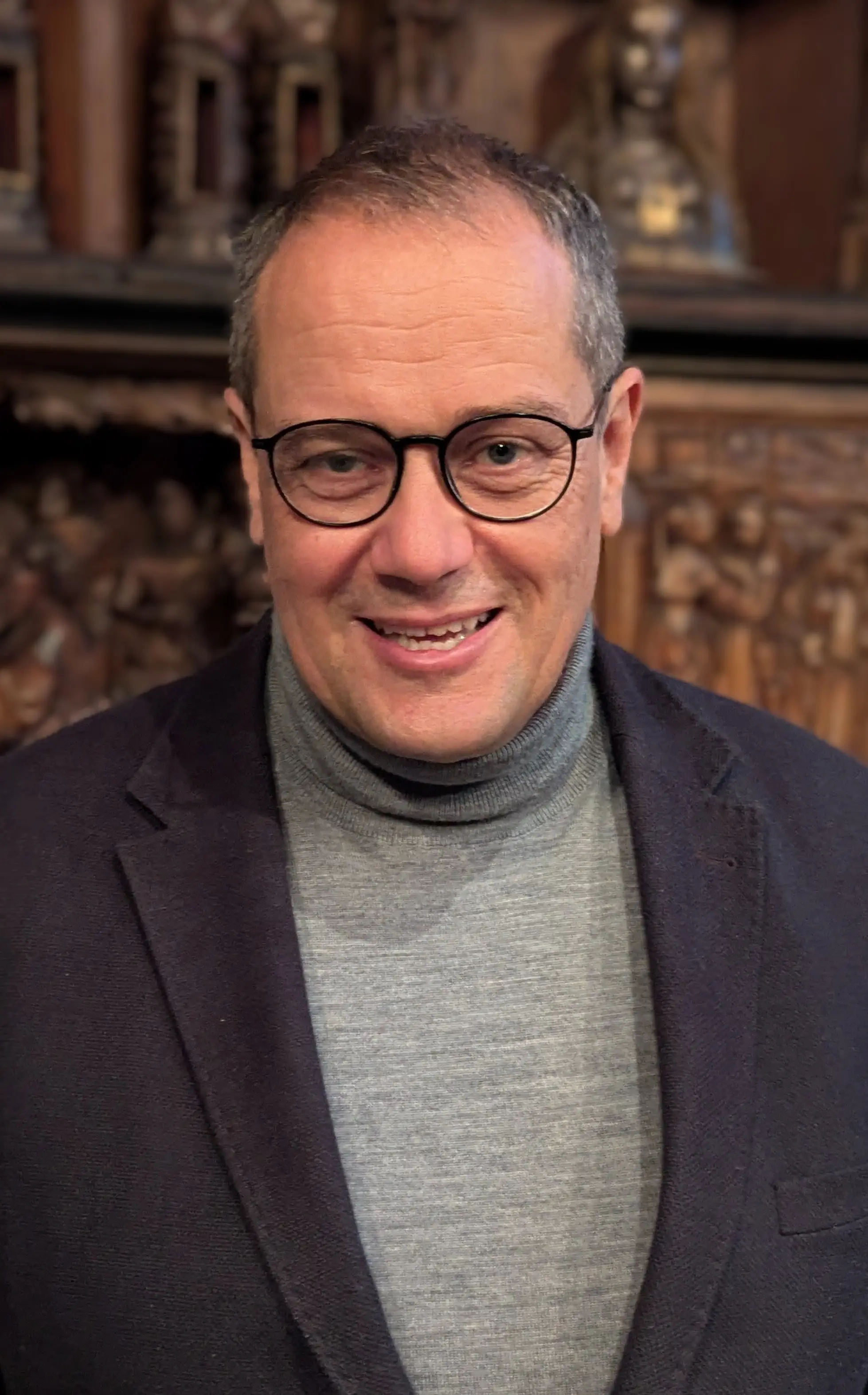 Das Bild zeigt Pfarrer Ulrich Möbus.