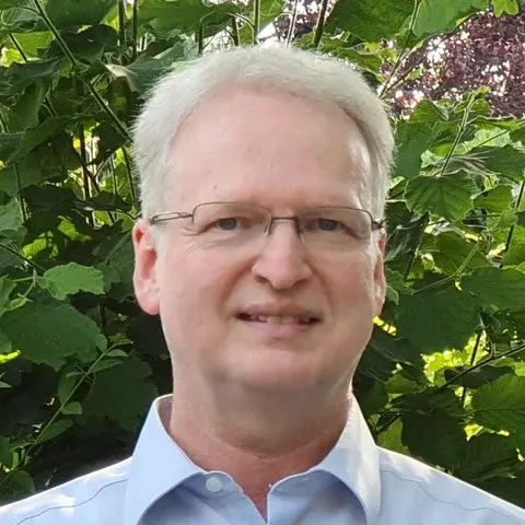 Das Bild zeigt Pfarrer Jörg Marwitz