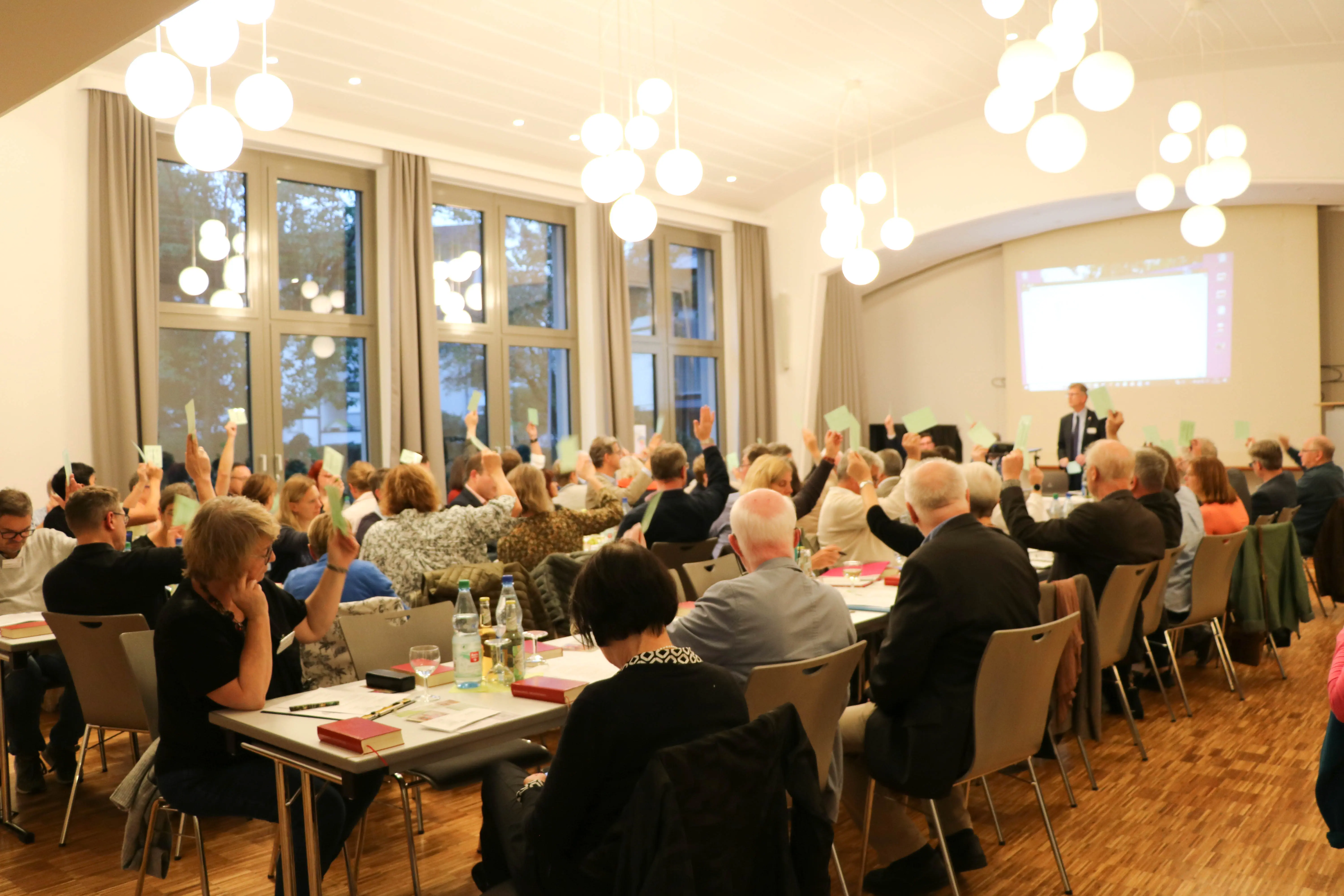 Die Herbstsynode 2023 des Dekanats Kronberg im Gemeindehaus Bad Soden