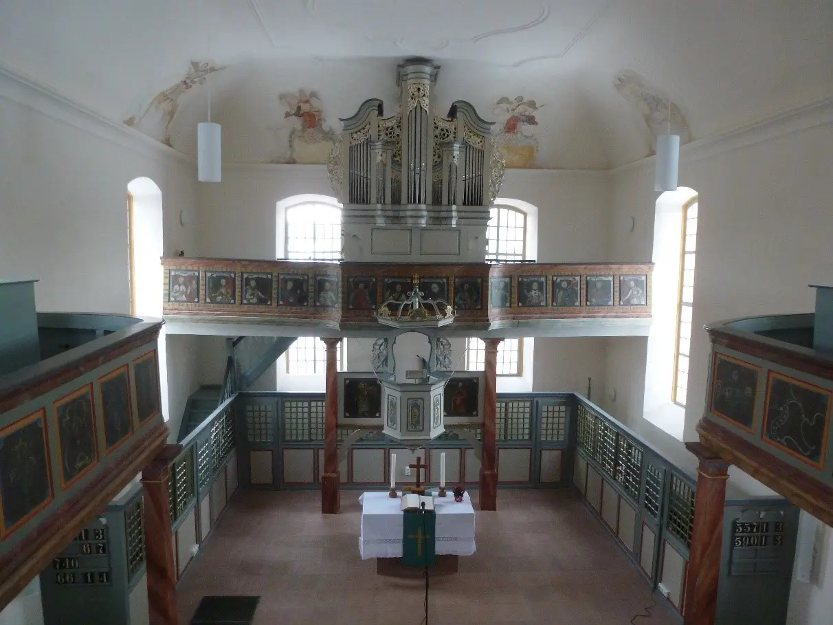 Kirche Niedermeilingen innen