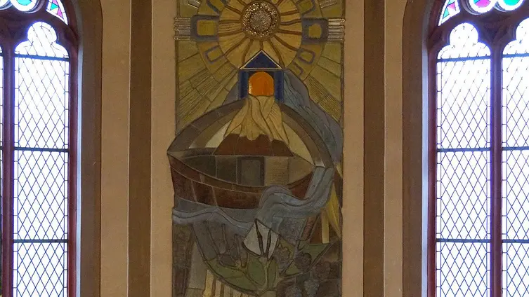 Keramik "Gott liebt diese Welt" vom Künstlerehepaar Ebinger