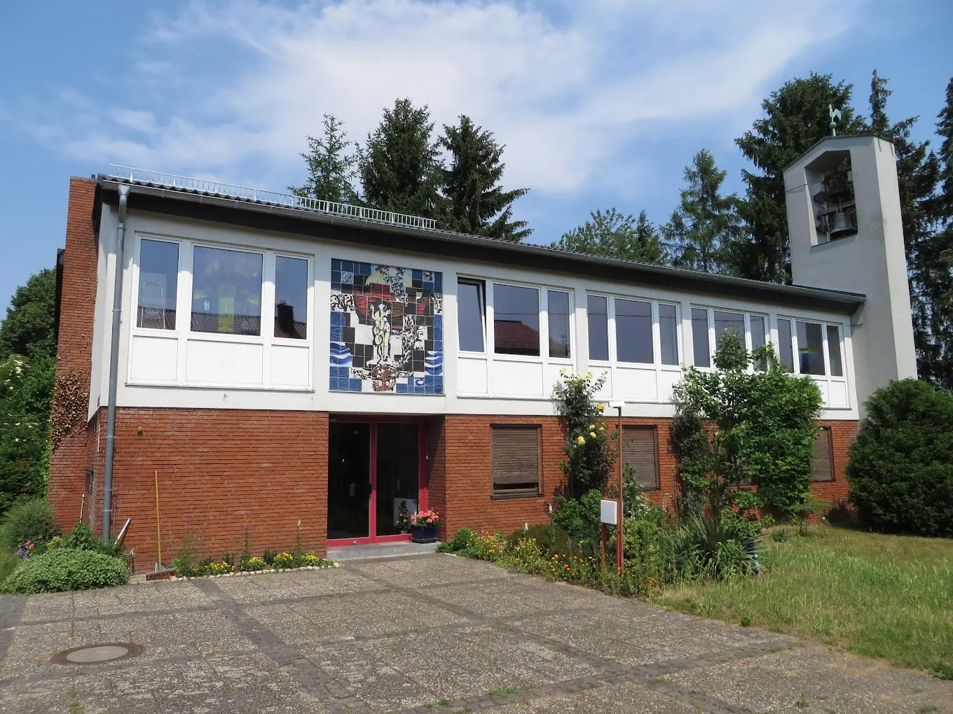 Kirche/ Gemeindezentrum Weilbach